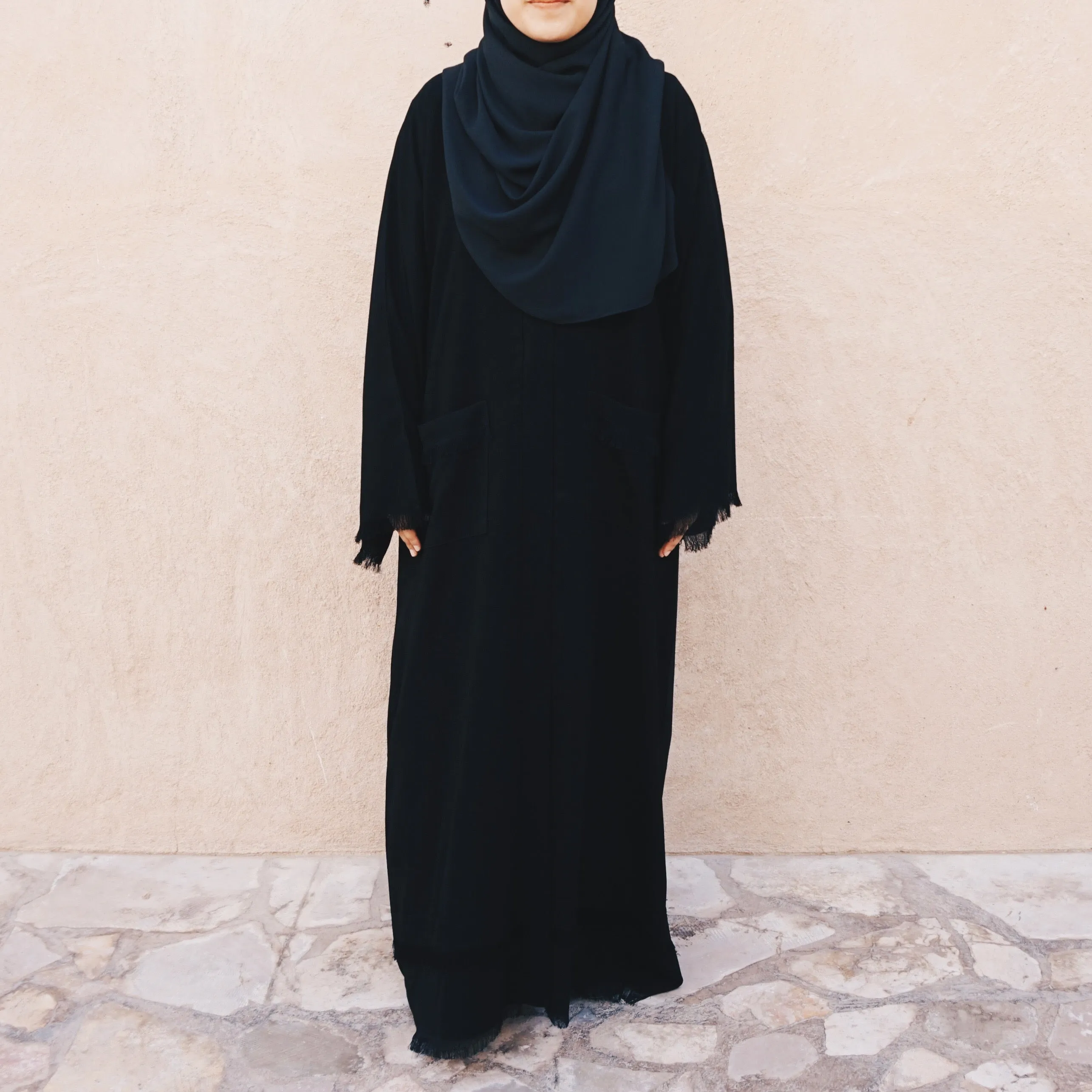 Capsule Collection : Fringe Pocket Abaya