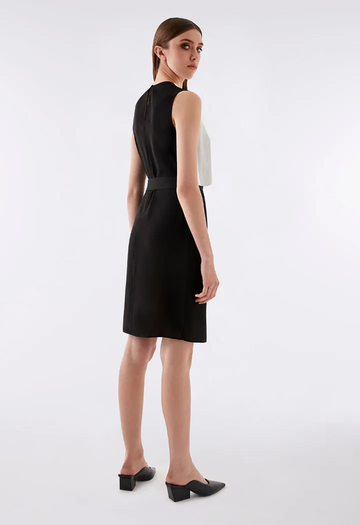 Colorblock Pleats Overlay Dress