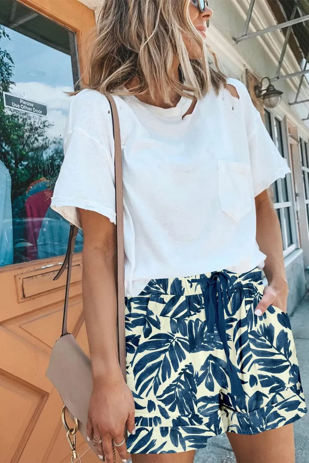 KISSMODA Womens Summer Shorts Leopard/Camo/Solid/Floral Print Elastic Waist Pocketed Casual Pants