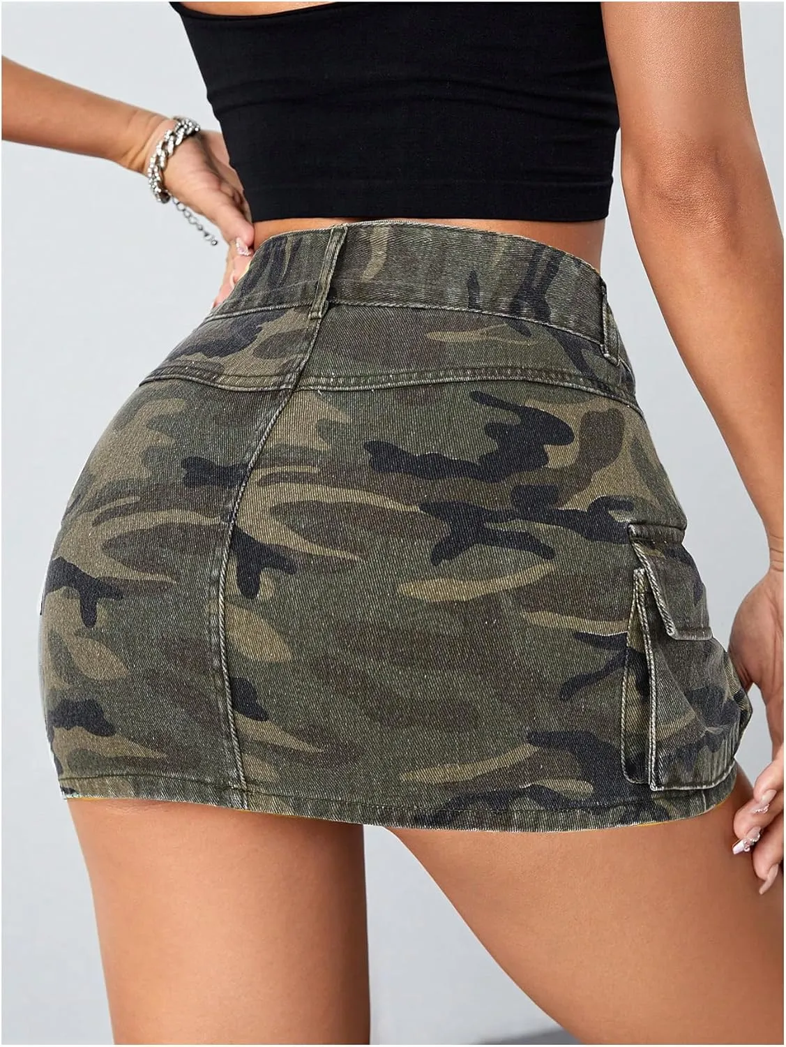 Milumia Women's Denim Skirt Camo Print Low Waisted Flap Pocket Jean Cargo Skirts