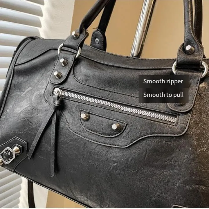 Women's Commuter Handbags Shoulder Bags Large Capacity Crossbody Bag Rivet Scooter Bag Zipper Purses